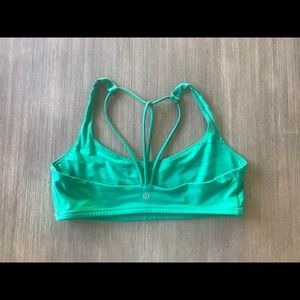 Lululemon Free to be Bra (Trinity) -Jungle green